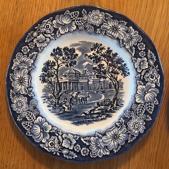 Set of two vintage Liberty Blue Monticello, bread and butter plates - Picture 2 of 5